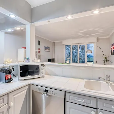 Apartmán La Casa - View Of The Racecourse & Meadow Caen