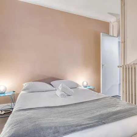 La Casa - View Of The Racecourse & Meadow *