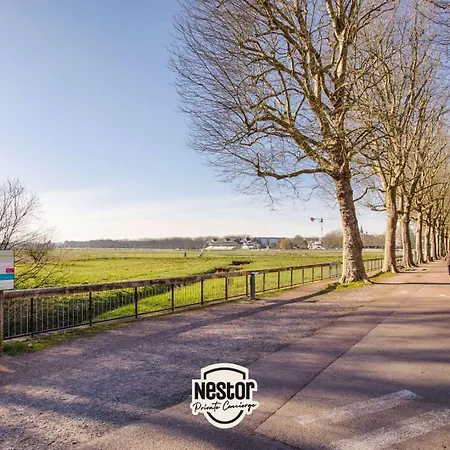 Apartmán La Casa - View Of The Racecourse & Meadow